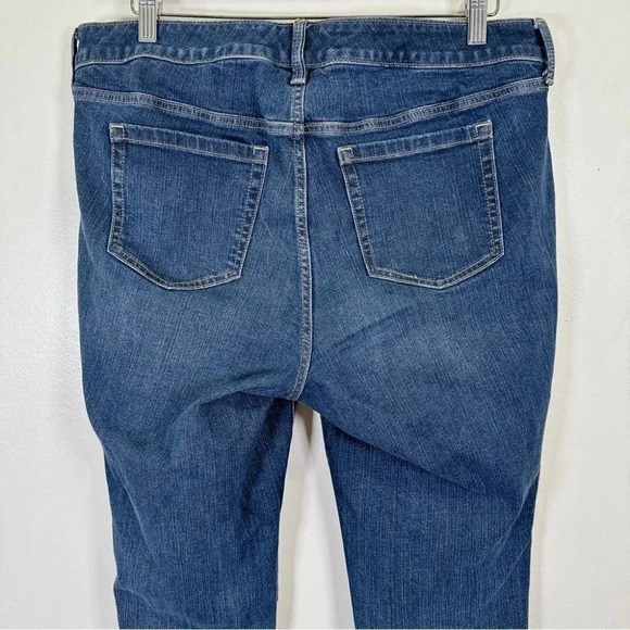 Torrid Boyfriend Straight Vintage  Stretch Mid-Rise Jean - Picture 11 of 14